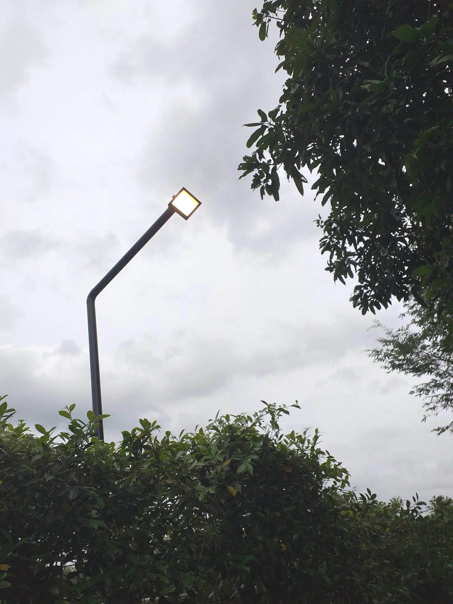 ติดตั้งไฟรั้ว